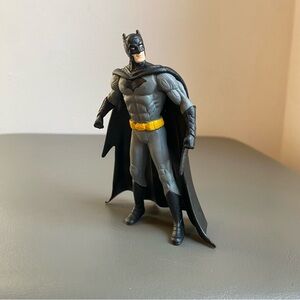 3.75” DC Batman Action Figure Black & Gray Yellow Belt